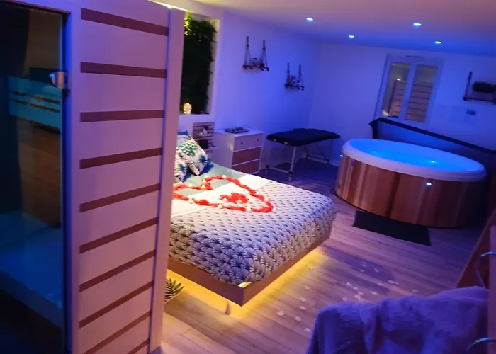 Et Au Secret Du Bonheur Hotel miłości Pouilly-sur-Serre